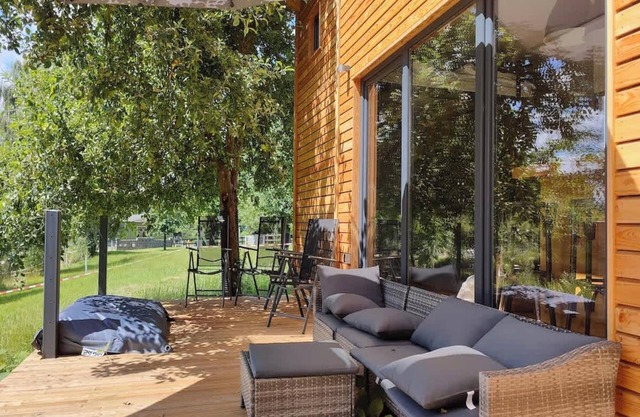 Tiny House mit einer großen Terrasse in der Naehe von Dresden