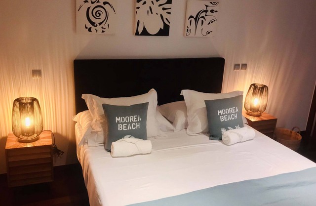 Tipanie- Apt F2 PPT w/pool, A/C, high speed Wifi and wonderful view