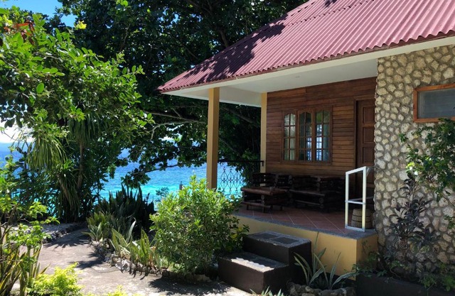 Tipolo Beach Resort