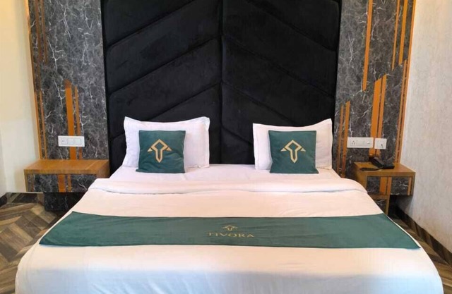 TIVORA BOUTIQUE STAY