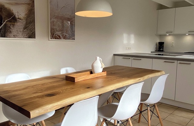 Top equipped, cozy holiday home with WiFi and parking - close to the beach