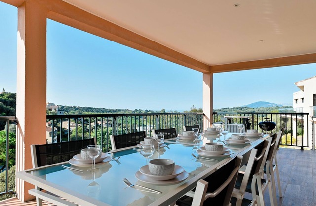 Top Location Elegant Villa with Pool and Parking