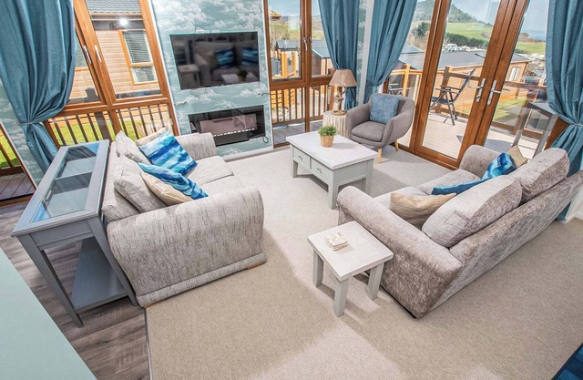 Top of the range and extremely spacious five star luxury 20ft-wide lodge.
