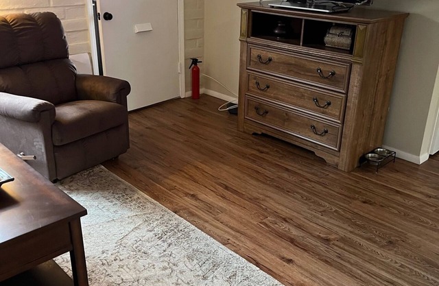 Totally remodeled townhome/villa