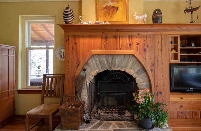 Town and country. Craft and comfort. Hand-crafted artisan home. Walkable.