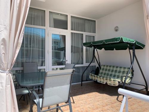 Town-house Golden Bugaz