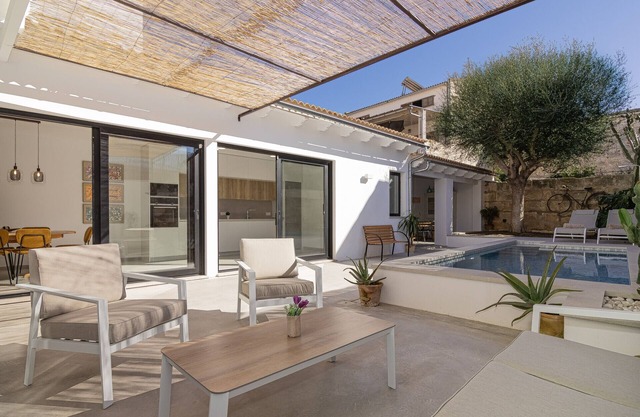 Town house with all amenities 269