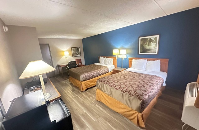 Townhouse Garden Inn & Suites San Antonio I 35
