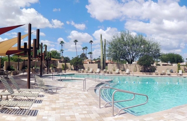 TOWNHOUSE in RIO VERDE AZ golf cart, pets ok, VIEWS, AMENITIES