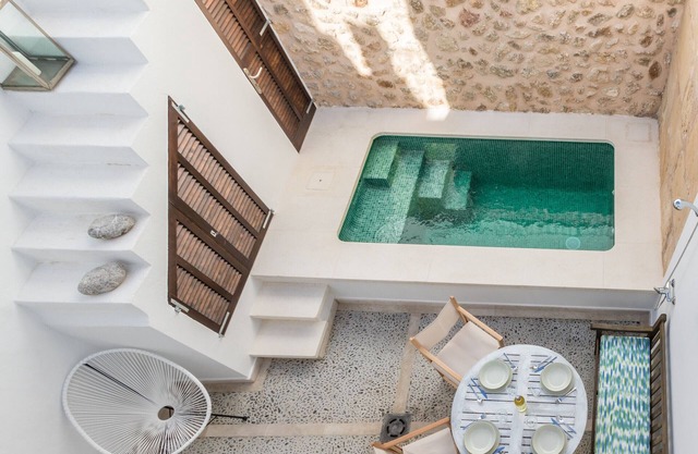Townhouse On the rocks By home villas 360