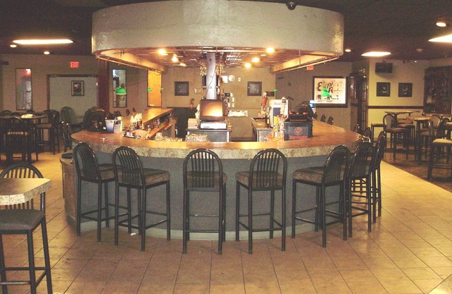 Trade Winds Central Inn
