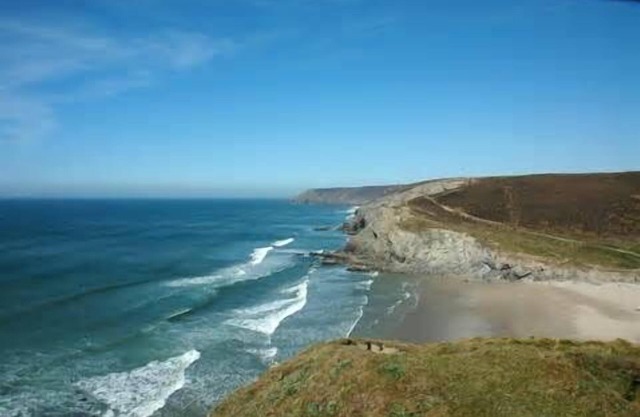 Traditional miner's cottage in the heart of Cornwall by beautiful moorland