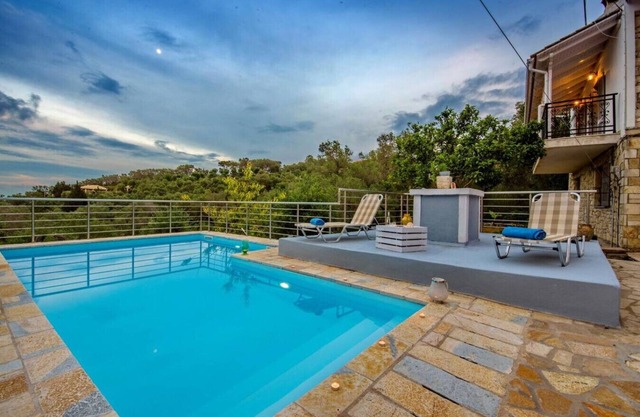 Traditional Stone Villa - Pool & Olive Groves