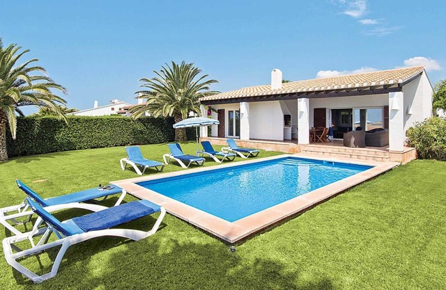 Traditional villa with nice garden & great views
