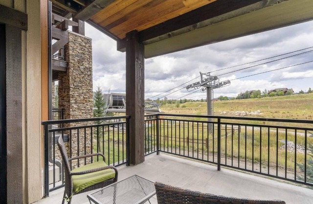 Trailhead Lodge 2118