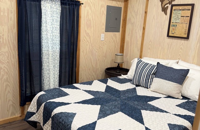 Trails, Tails, & Scales - This listing has two Cabins Rental