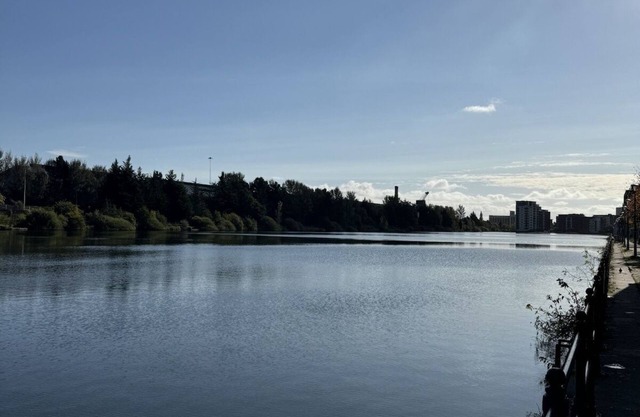Tranquil 4 Bedroom House | Overlooking Cardiff Wharf | Central | Free Parking