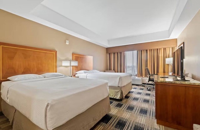 Tranquil Double Suite Sleeps 4 Prime Location