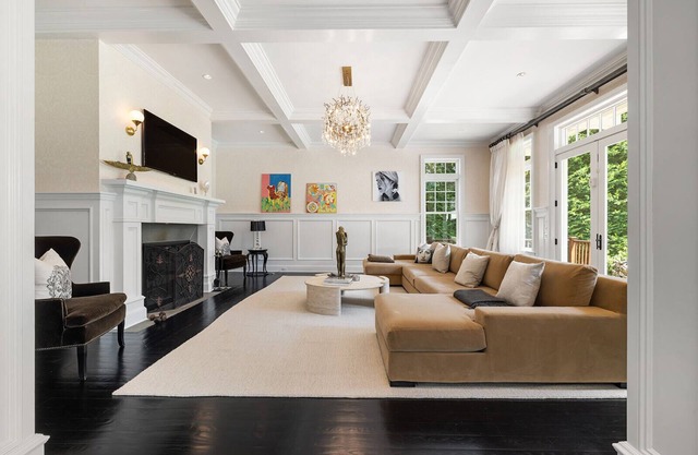 Tranquil retreat in the heart of Sag Harbor, 6 bedroomn11,000 sq ft home