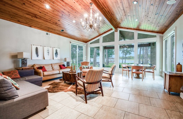 Tranquil Retreat on Secluded Acre with Private Dock & Stunning Patio Views