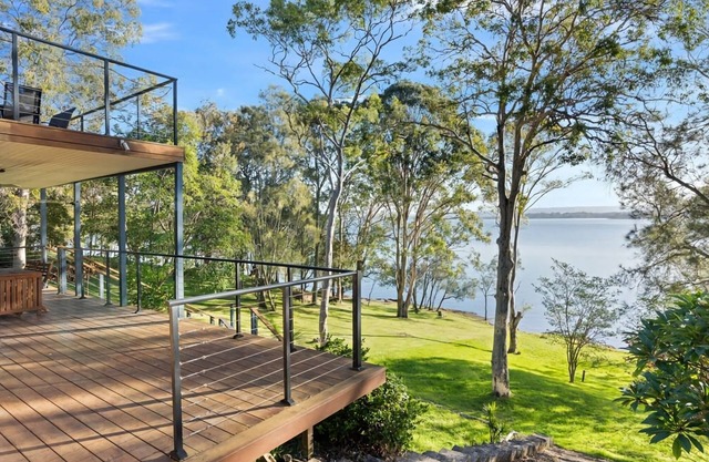 Tranquil Waterfront Retreat