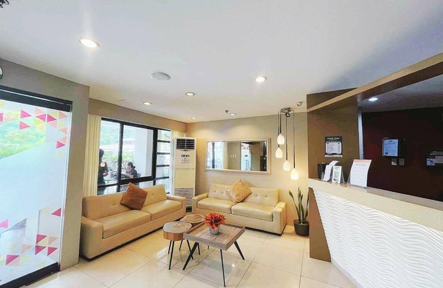 Travelbee Business Inn