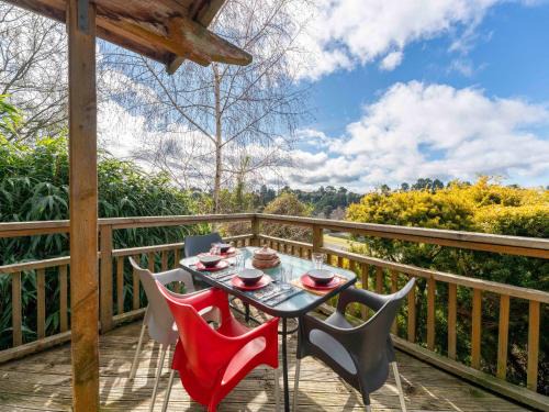 Treetop Hideaway - Taupo Holiday Home