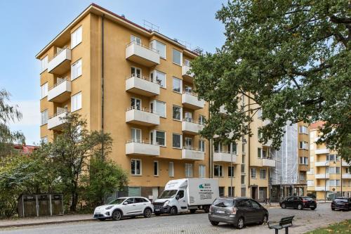 Trendy & Central Stockholm Apt