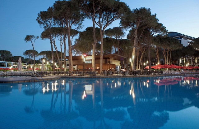 Trendy Lara Hotel