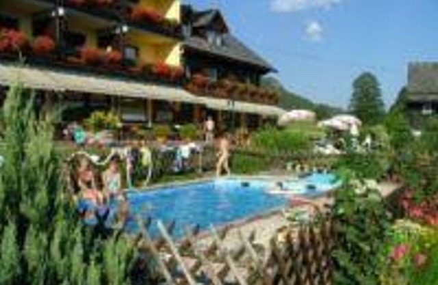 Triple room with bath or shower, WC, balcony - Ferienhotel Knollhof