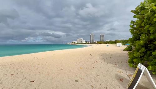 Tropical Beach Penthouse 3 Bedroom Mullet Bay Sint Maarten