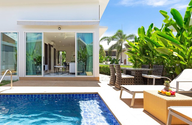 Tropical Stay at 2BR Pool Villa Greens 8