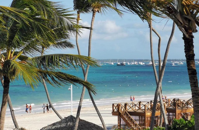 Tropical Villas at Los Corales Beach - Caribbean Rentals FZCO