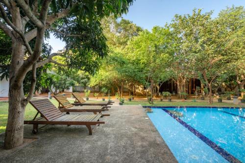 Tropicara Resort