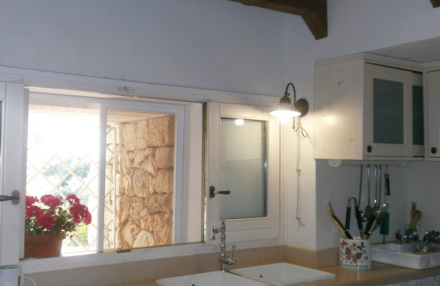 Trullo villa Giuliana, outstanding view, WIFI, radiators garden & parking area