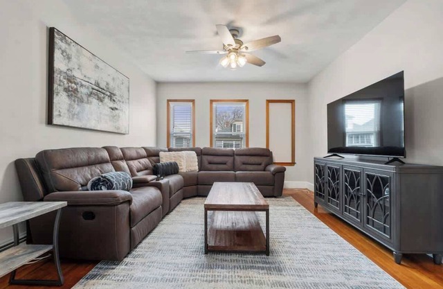 Tufts 3-Bed, 2-Office Home with Laundry