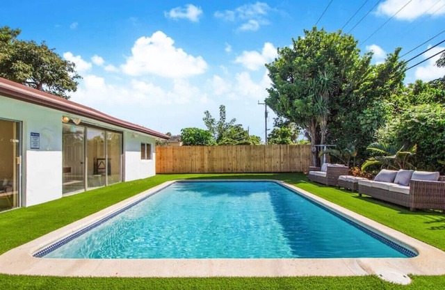Tulum House Big Pool & Backyard 10 Min to Beach