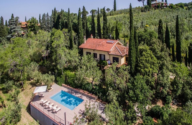 Tuscan Castle View Grand Villa