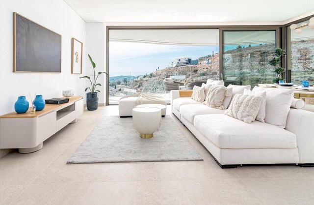TVB211 - Luxury Mountain resort, by roomservices