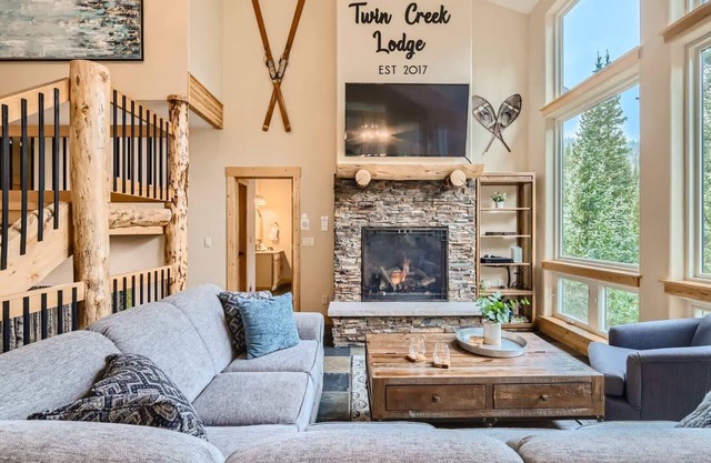Twin Creek Lodge Summ