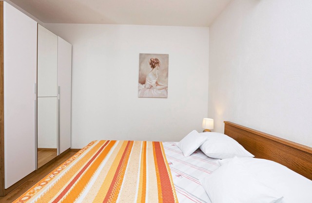 Two bedroom apartment with terrace Stupin Čeline, Rogoznica (A-23812-a)