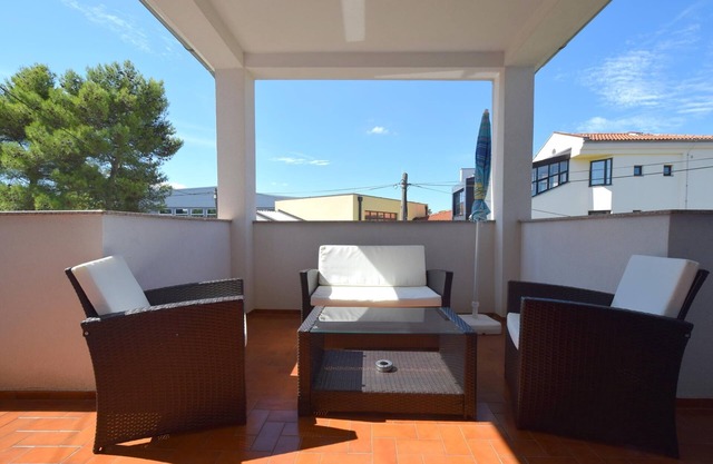 Two bedroom apartment with terrace Malinska, Krk (A-20381-b)