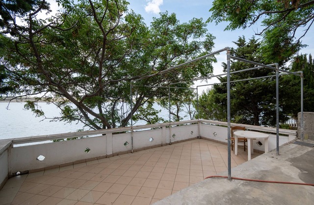 Two bedroom apartment near beach Vidalići, Pag (A-6519-d)