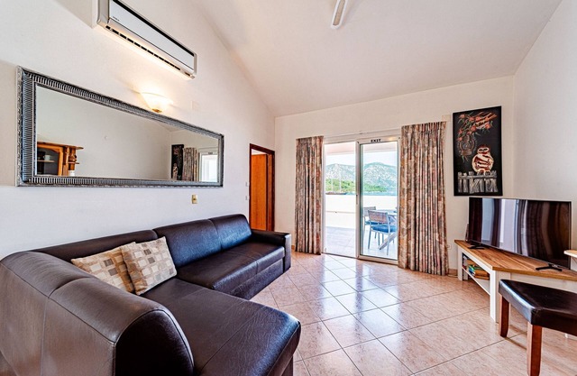 Two bedroom apartment near beach Kneža, Korčula (A-168-c)