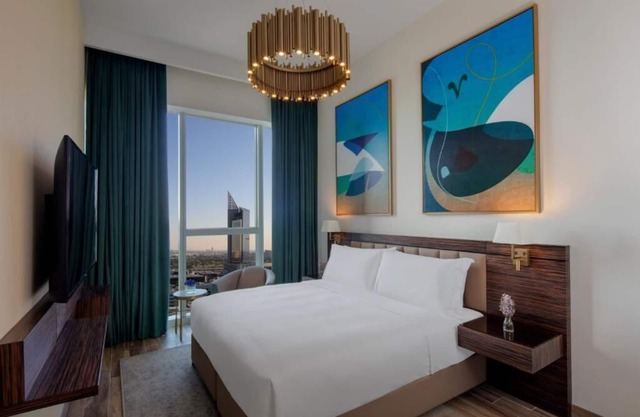 Two Bedroom Apartment Near Mina Seyahi Beach
