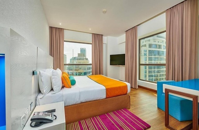 Two Bedroom Apartment Near British Orchid Nursery By Luxury Bookings