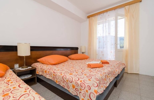 Two bedroom apartment with balcony Žuljana, Pelješac (A-256-b)