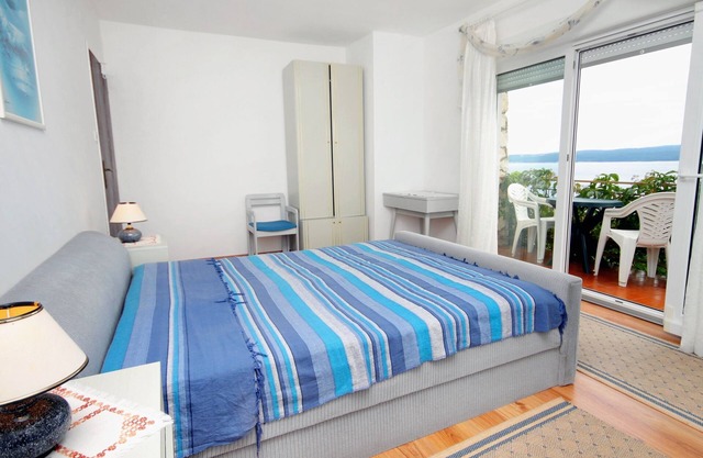 Two bedroom apartment with balcony and sea view Dramalj, Crikvenica (A-5519-a)