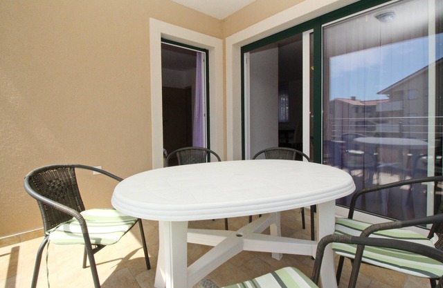 Two bedroom apartment with terrace Baška, Krk (A-18845-c)