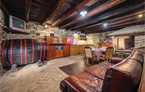 Two-Bedroom Holiday Home In Marcenagla